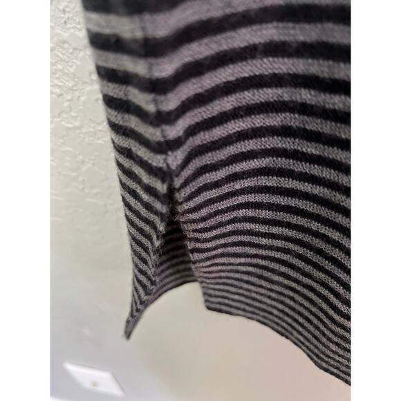 Eileen Fisher Tunic Top L Gray Black Stripe Knit Merino Wool Lightweight Sweater - Picture 5 of 9